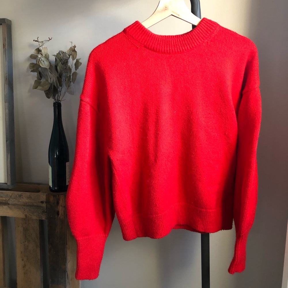 H&M Thick red crew neck sweater - size M